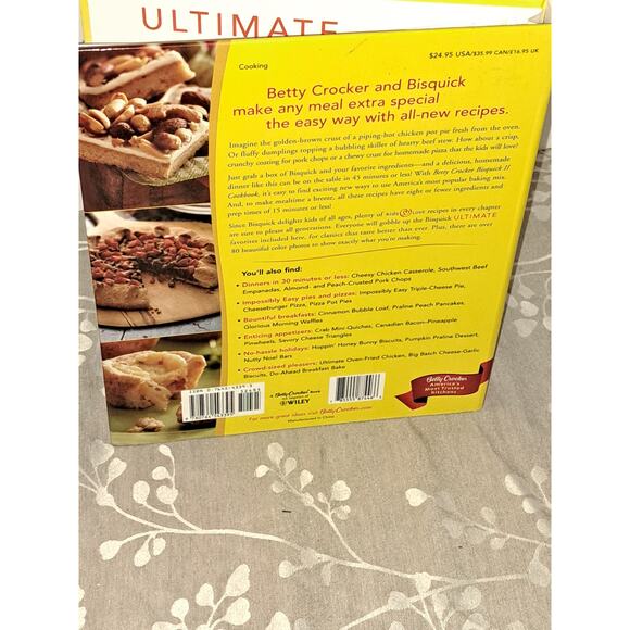 Betty Crocker Bisquick II Cookbook: Easy Breakfast Lunch Dinner Dessert - Picture 3 of 4